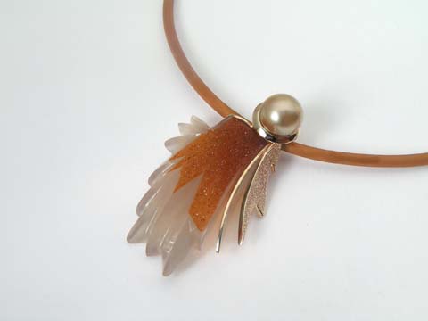 quartz carving pearl pendant
