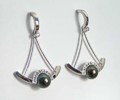 luster earring