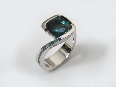 green beryl green and white diamonds ring