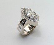 custom diamond wedding ring